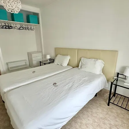 Apartment Millenium Vista Mar- 2 Passos Da Quarteira